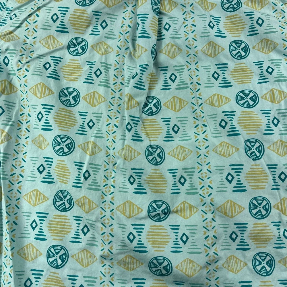 The North Face‎ Button Up Shirt Mens XL Teal Geometric Tribal Print Short Sleeve